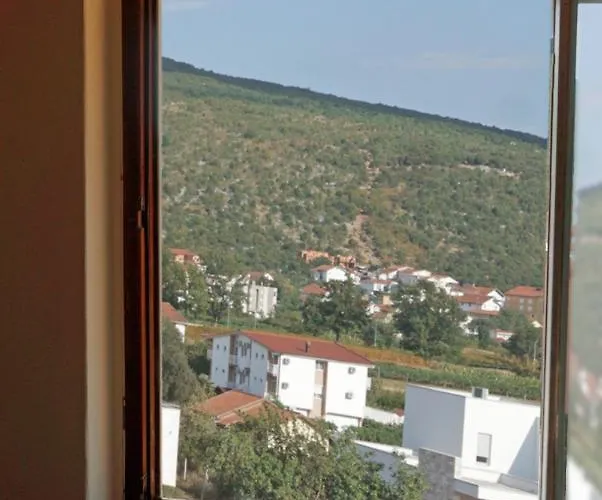 Pansion Lucia & Maria Hotel