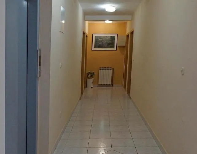 Pansion Lucia & Maria Hotel