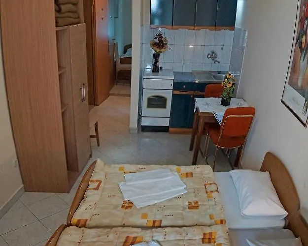 Pansion Lucia & Maria 4*